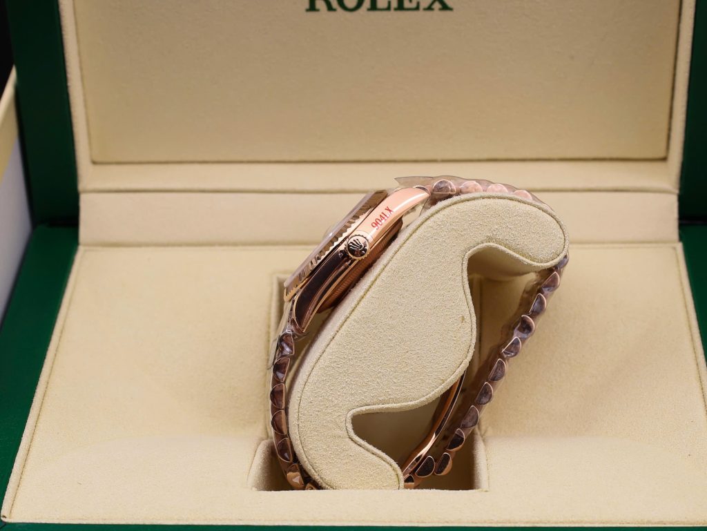 Đồng hồ Rolex Day-Date 128235 Replica 11 mặt số khảm xà cừ trọng lượng 158gram nhà máy QF 36mm (2)