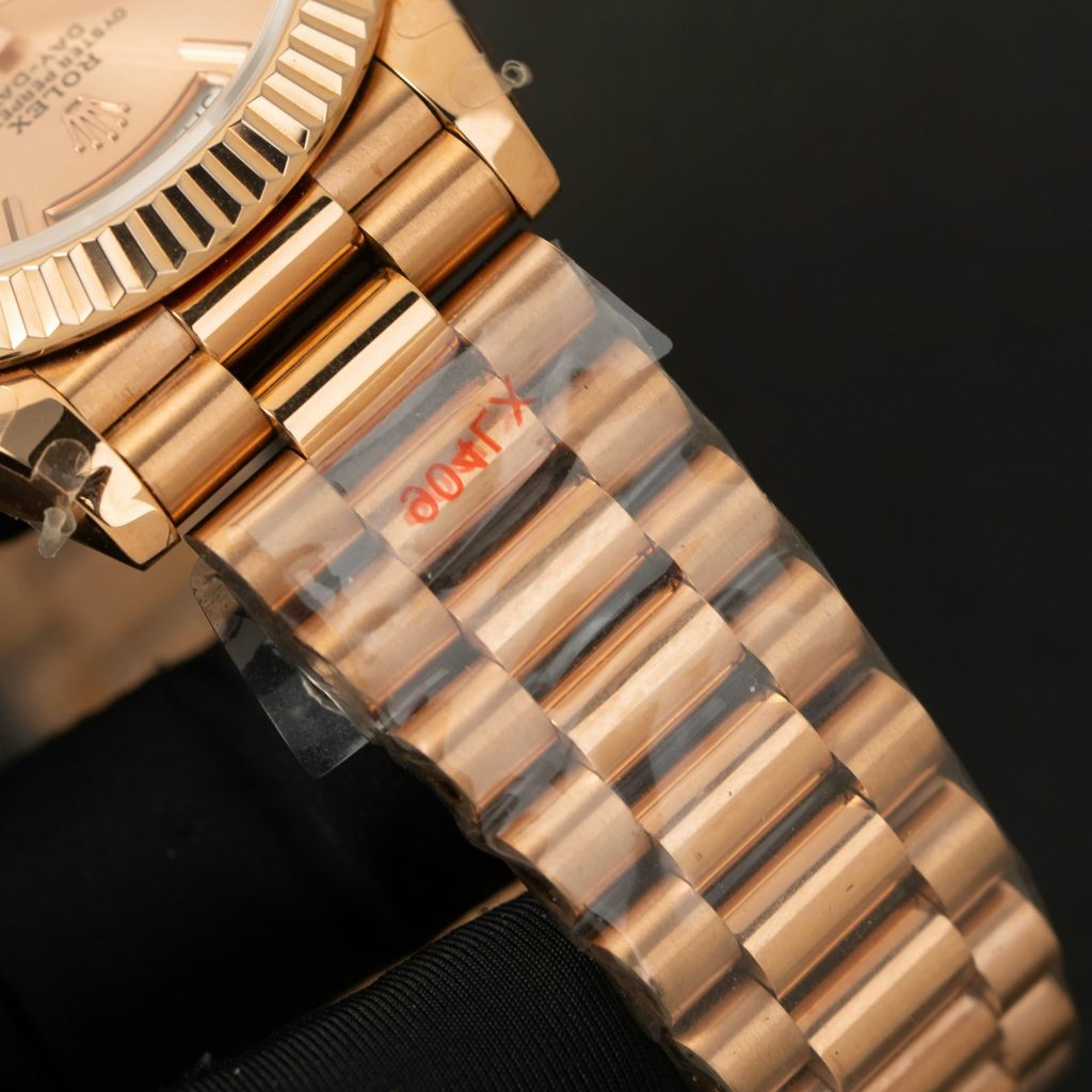 Đồng hồ Rolex Day-Date 228235 cọc số la mã trọng lượng 186gram Replica 1 1 nhà máy QF 40mm (2)
