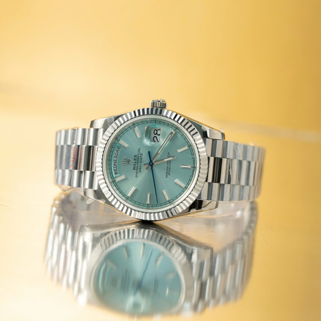 Đồng hồ Rolex Day-Date 228236 Rep 11 mặt xanh băng trọng lượng 175gram nhà máy GM 40mm (2)