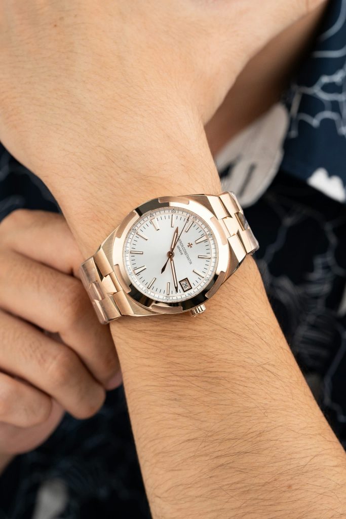 Đồng hồ Vacheron Constantin Overseas Dual Time 4500V mạ vàng hồng mặt trắng Rep 11 cao cấp 41mm (2)