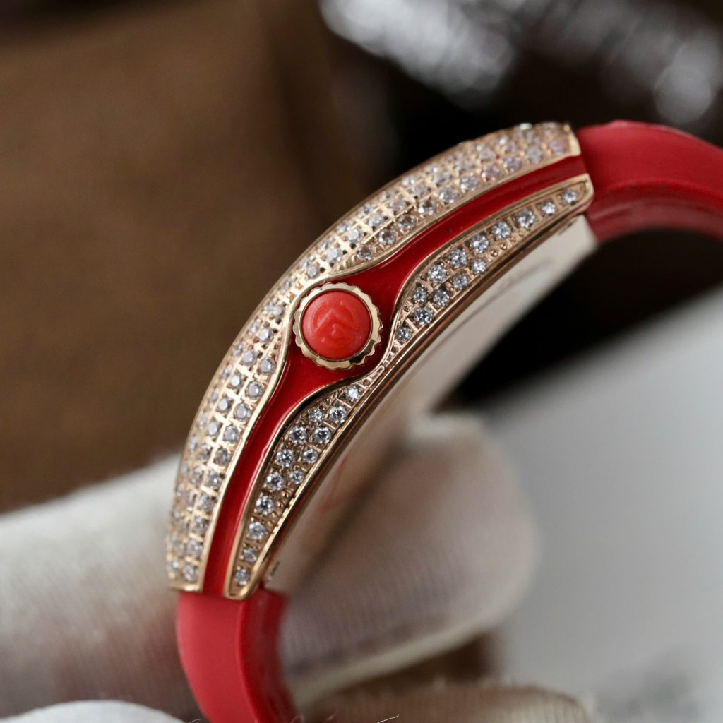 Đồng hồ Franck Muller V32 Replica 11 màu đỏ mặt hoạ tiết bông hoa 36mm (2)