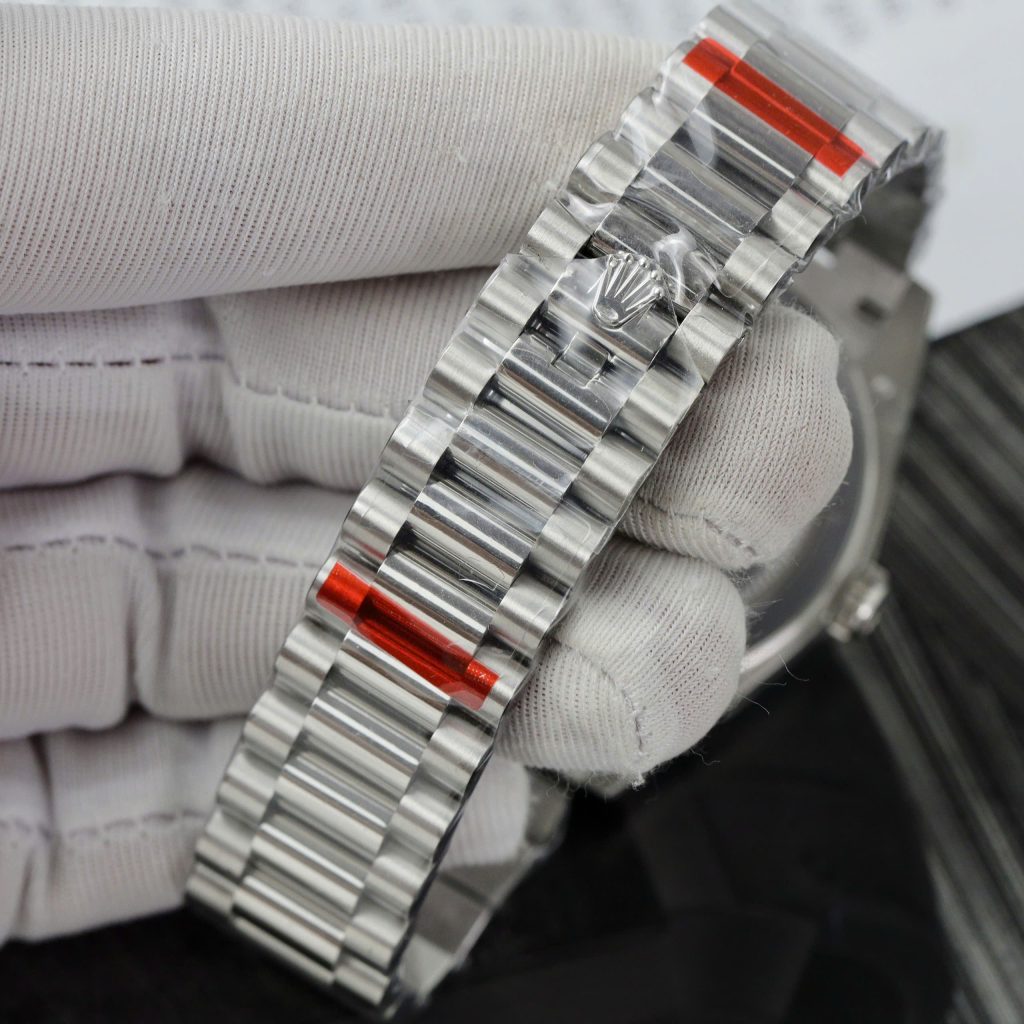 Đồng hồ Rolex Day-Date Fake 11 mặt trắng đính đá baguette nhà máy EW 40mm (2)