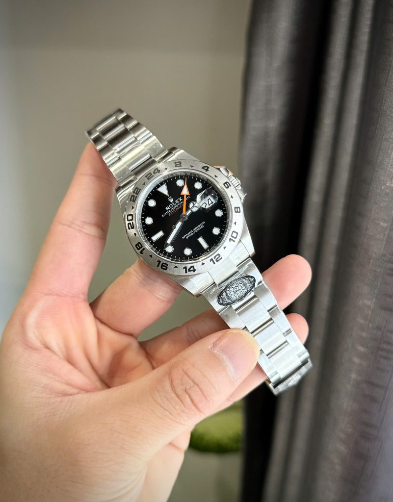 Đồng hồ Rolex Explorer ll 226570 Replica 11 mặt đen nhà máy Clean 42mm (2)
