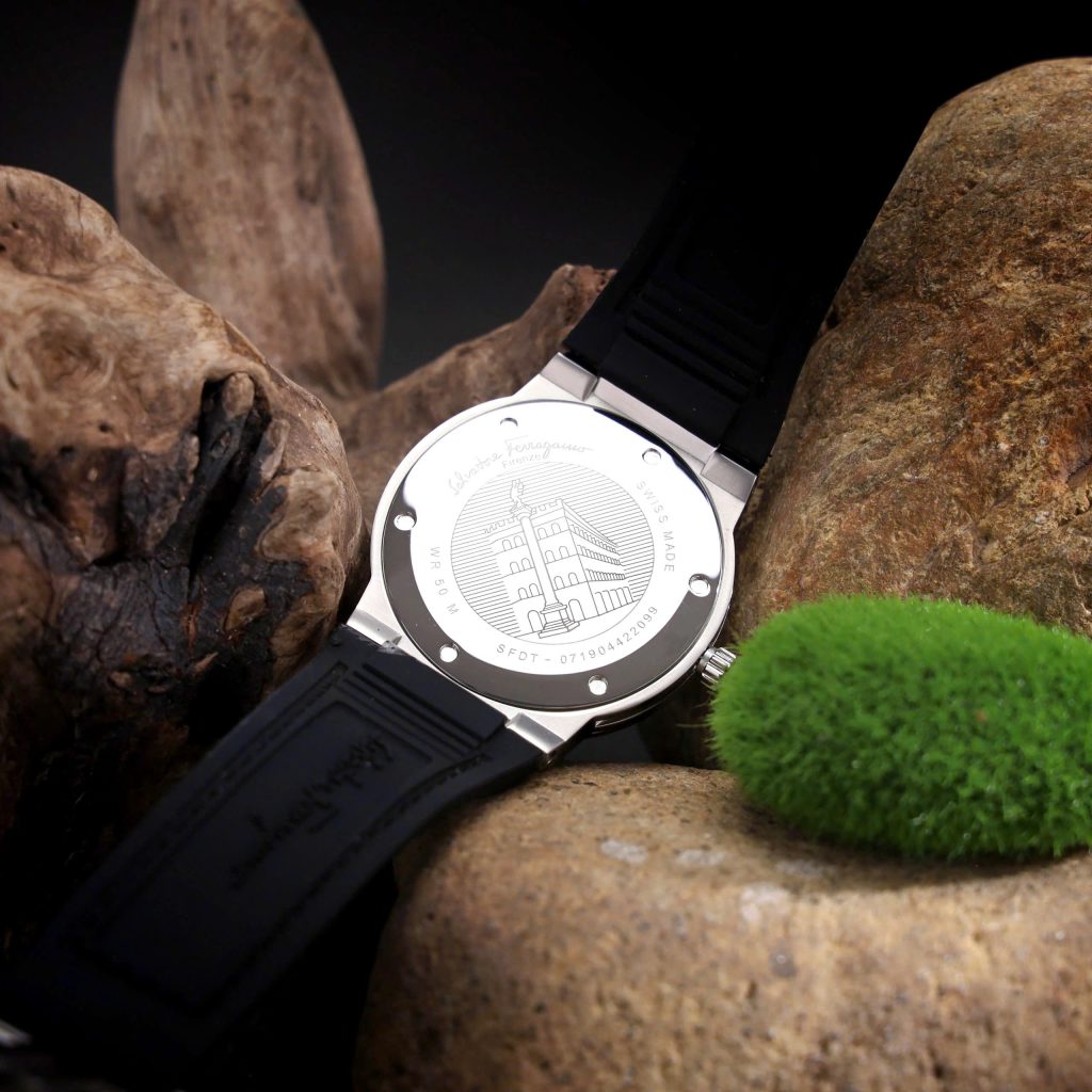 Đồng hồ Salvatore Ferragamo F80 Classic nam dây cao su mặt trắng Fake 11