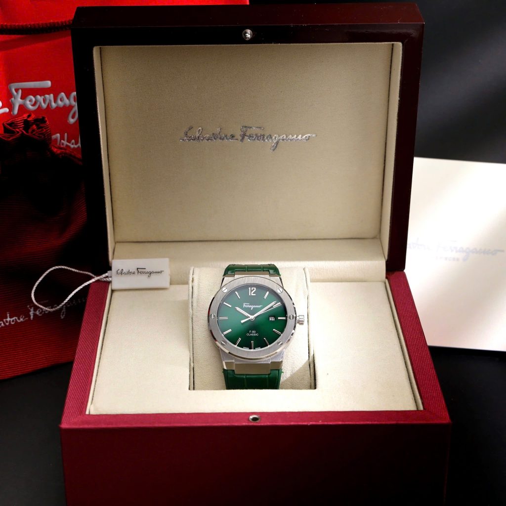 Đồng hồ Salvatore Ferragamo F80 Classic nam xanh Green dây da Fake 11 40mm