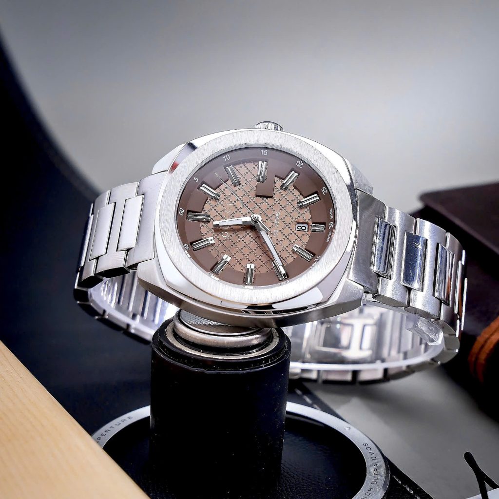 Đồng hồ Gucci Men GG2570 nam mặt nâu dây kim loại Like Auth 41mm
