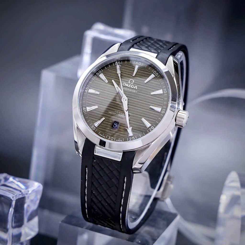 Đồng hồ Omega Seamaster nam dây cao su mặt xanh rêu máy cơ Nhật 41mm