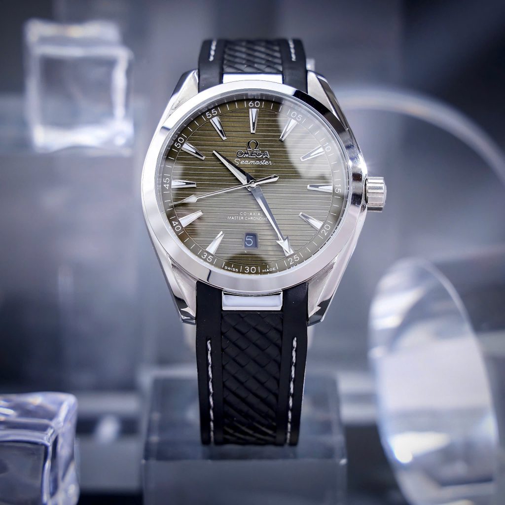 Đồng hồ Omega Seamaster nam dây cao su mặt xanh rêu máy cơ Nhật 41mm