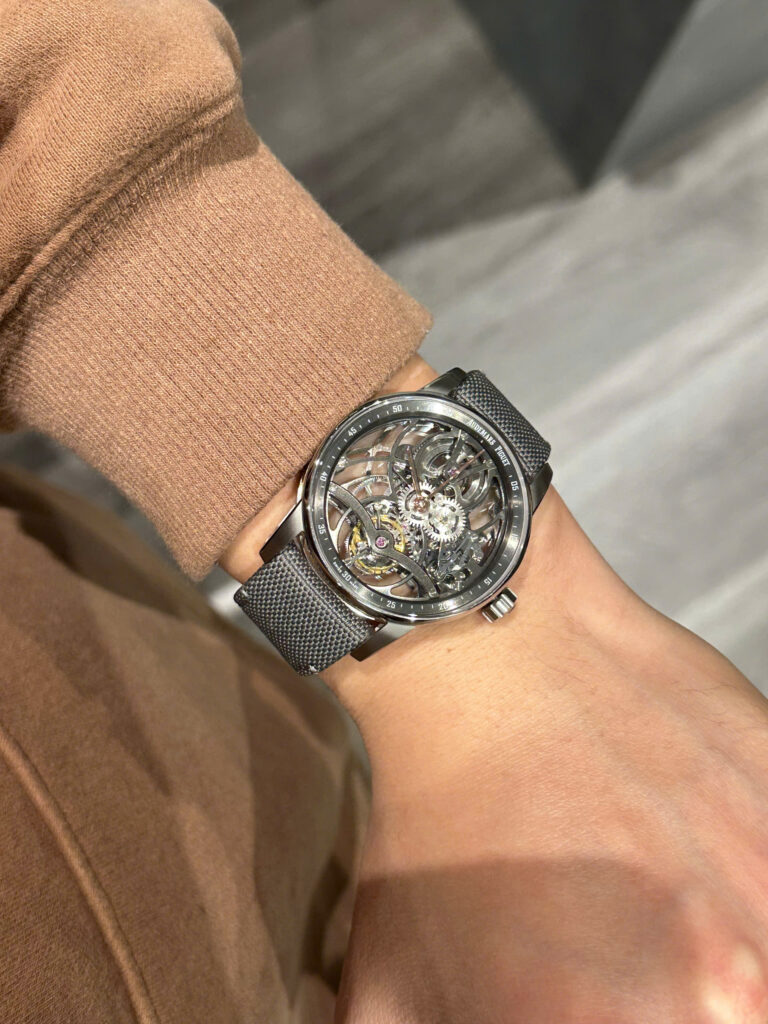 Đồng hồ Audemars Piguet 26600 Tourbillon Openworked Rep 11 máy lộ cơ màu xám 41mm (2)