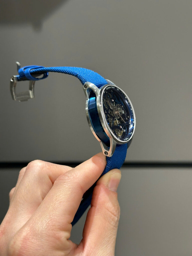 Đồng hồ Audemars Piguet 26600 Tourbillon Openworked Rep 11 máy lộ cơ màu xanh 41mm (2)