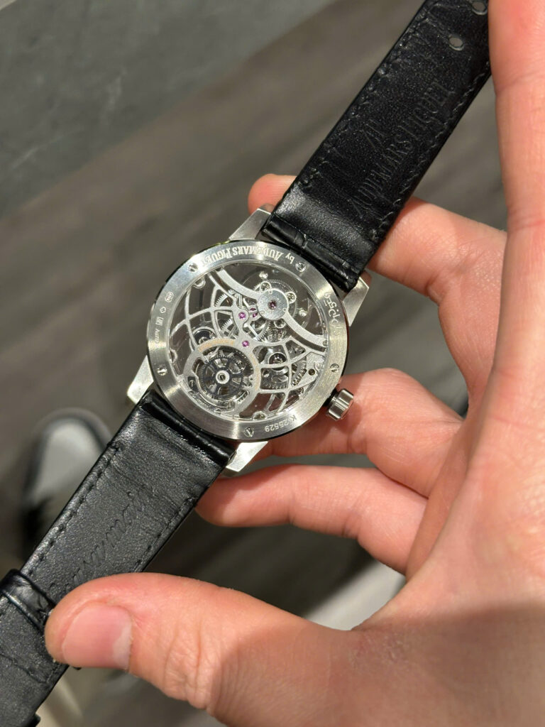 Đồng hồ Audemars Piguet Tourbillon Openworked 26600 Replica 11 dây da màu đen 41mm (2)