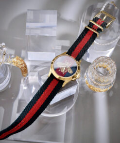 Đồng hồ Gucci Le Marche Des Hỏa Tiết Con Ong Dây Vải Like Auth 38mm