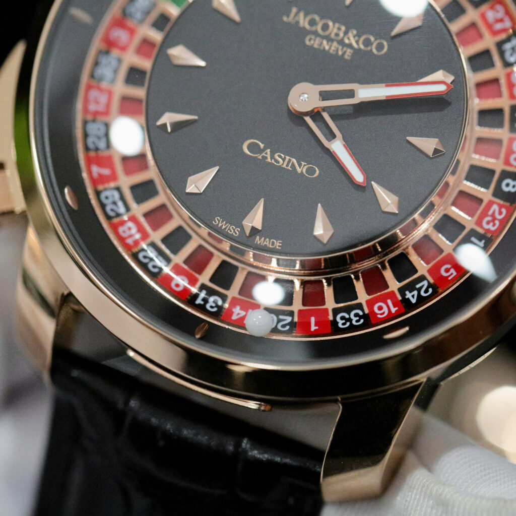 Đồng hồ Jacob & Co Casino Roulette Replica 11 mạ vàng hồng dây da màu đen 44mm (2)