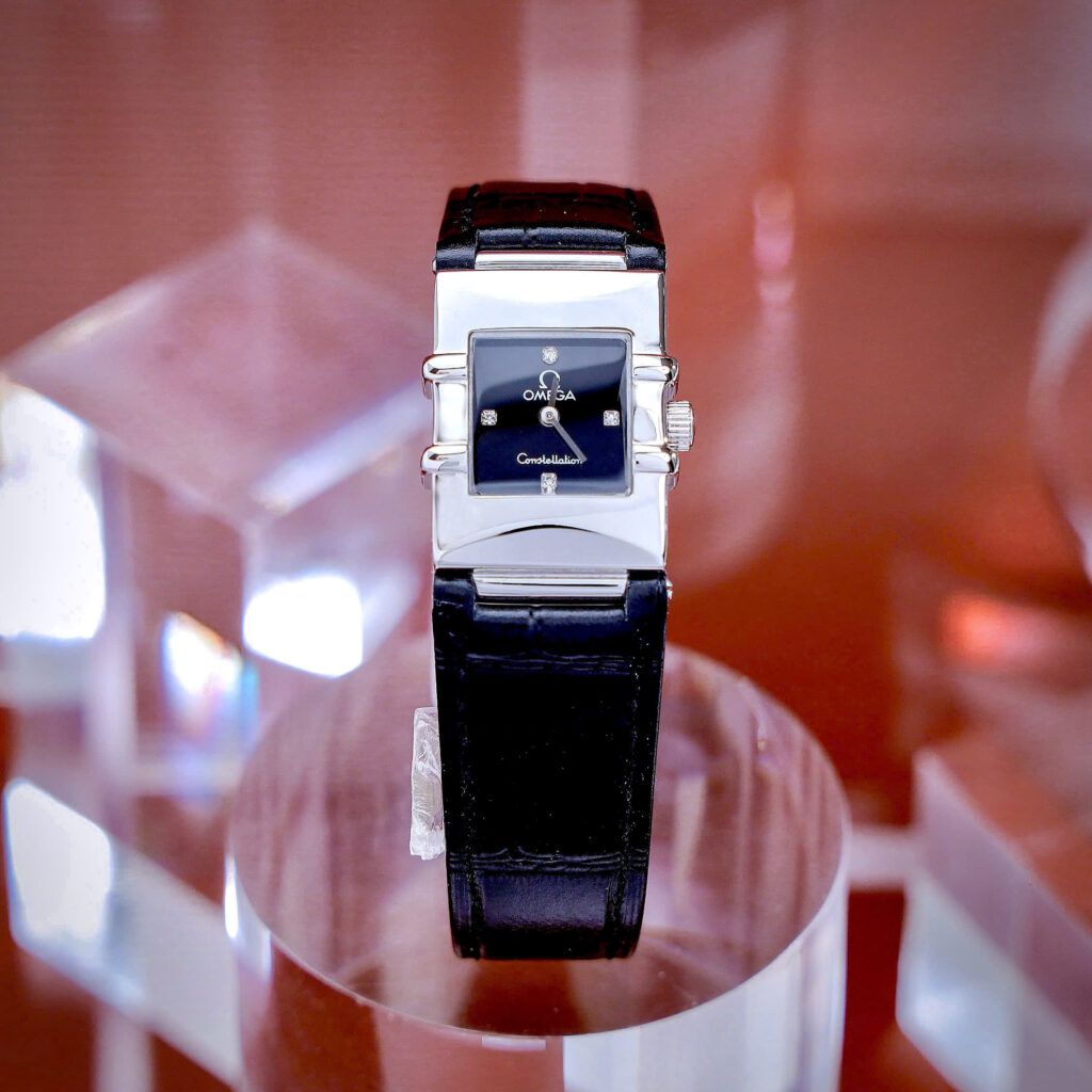 Đồng hồ Omega Constellation Quadra Quartz Dây Da Fake Cao Cấp 22x28mm