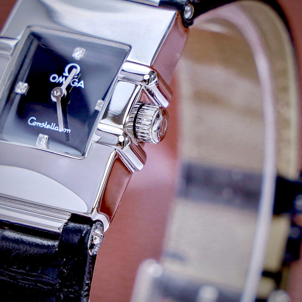 Đồng hồ Omega Constellation Quadra Quartz Dây Da Fake Cao Cấp 22x28mm