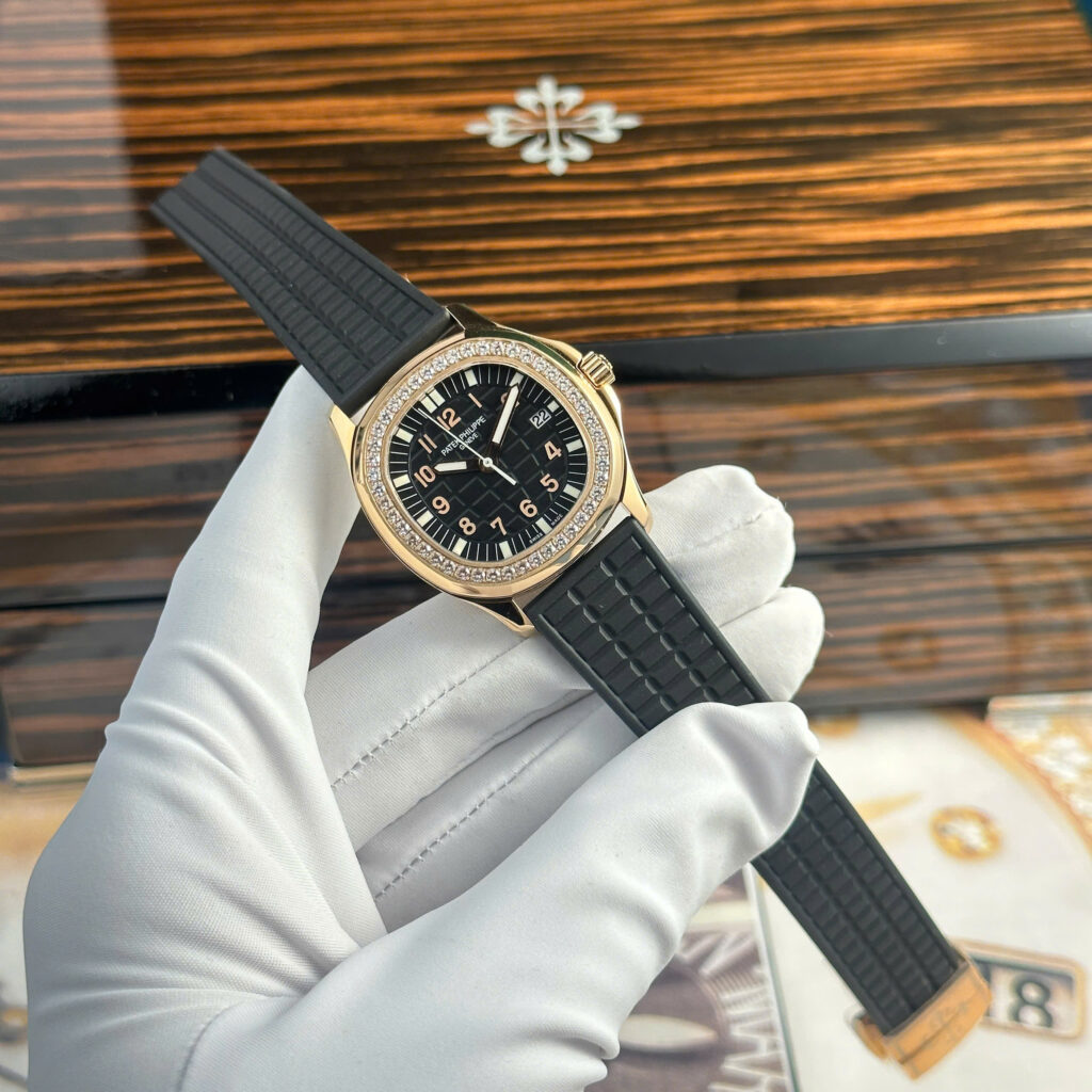 Đồng hồ Patek Philippe Aquanaut 5067 Replica 11 mạ vàng hồng mặt đen PPF 35 (2)