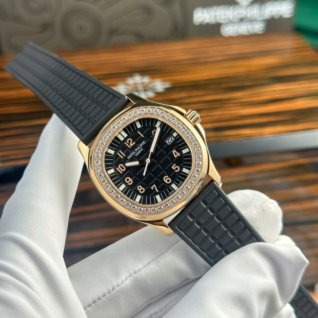Đồng hồ Patek Philippe Aquanaut 5067 Replica 11 mạ vàng hồng mặt đen PPF 35 (2)