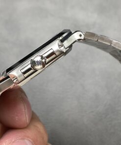 Đồng hồ Patek Philippe Cubitus 5821 Rep 11 mặt vuông màu xanh lá cây 45mm (1)