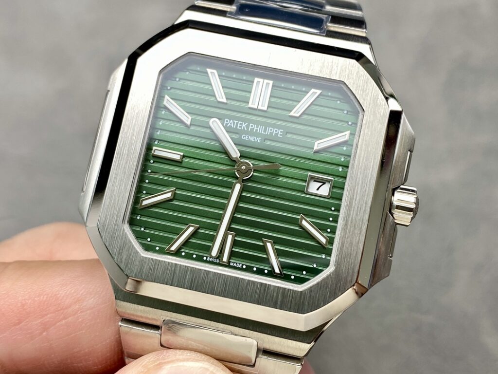 Đồng hồ Patek Philippe Cubitus 5821 Rep 11 mặt vuông màu xanh lá cây 45mm (1)