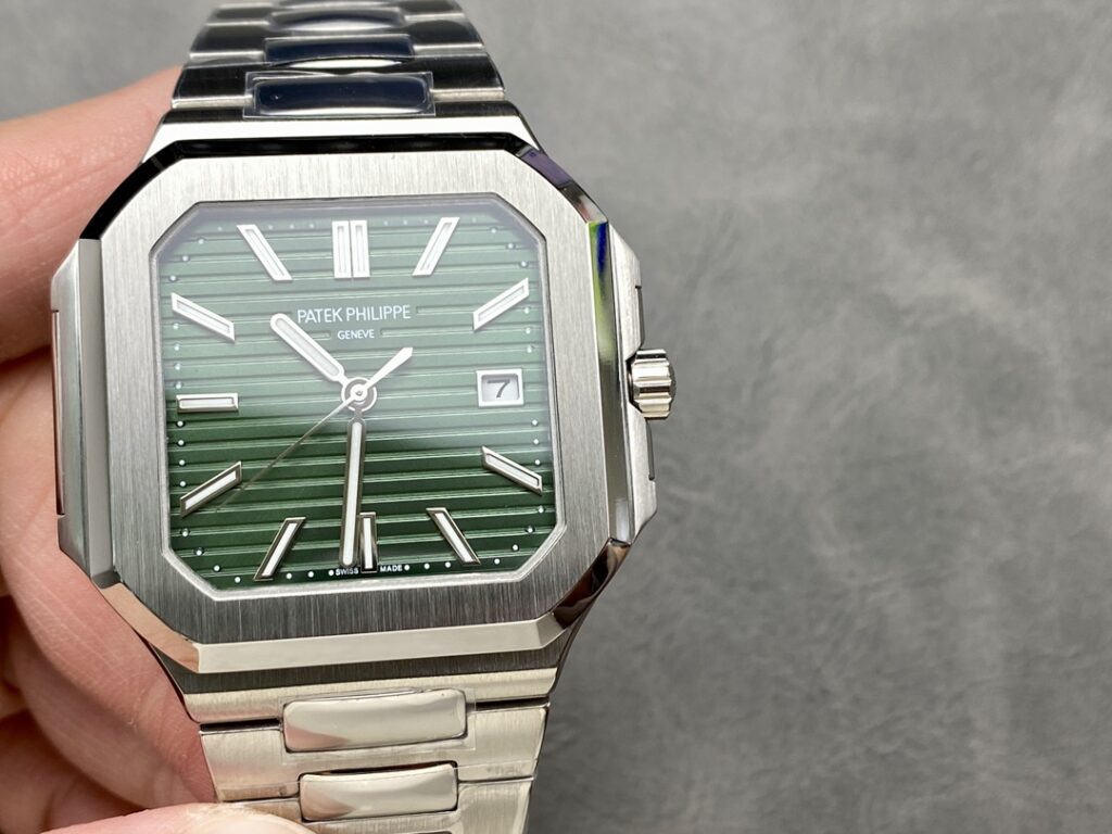 Đồng hồ Patek Philippe Cubitus 5821 Rep 11 mặt vuông màu xanh lá cây 45mm (1)