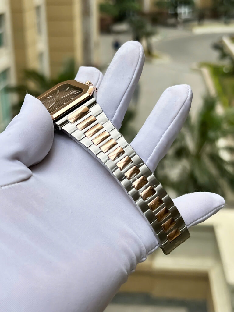 Đồng hồ Patek Philippe Cubitus 5821 demi rose gold Rep 1 1 mặt vuông màu chocolate 45mm (2)