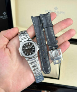 Đồng hồ Patek Philippe Nautilus 7010 Rep 11 cao cấp mặt đen viền đính đá GRF 32mm (2)