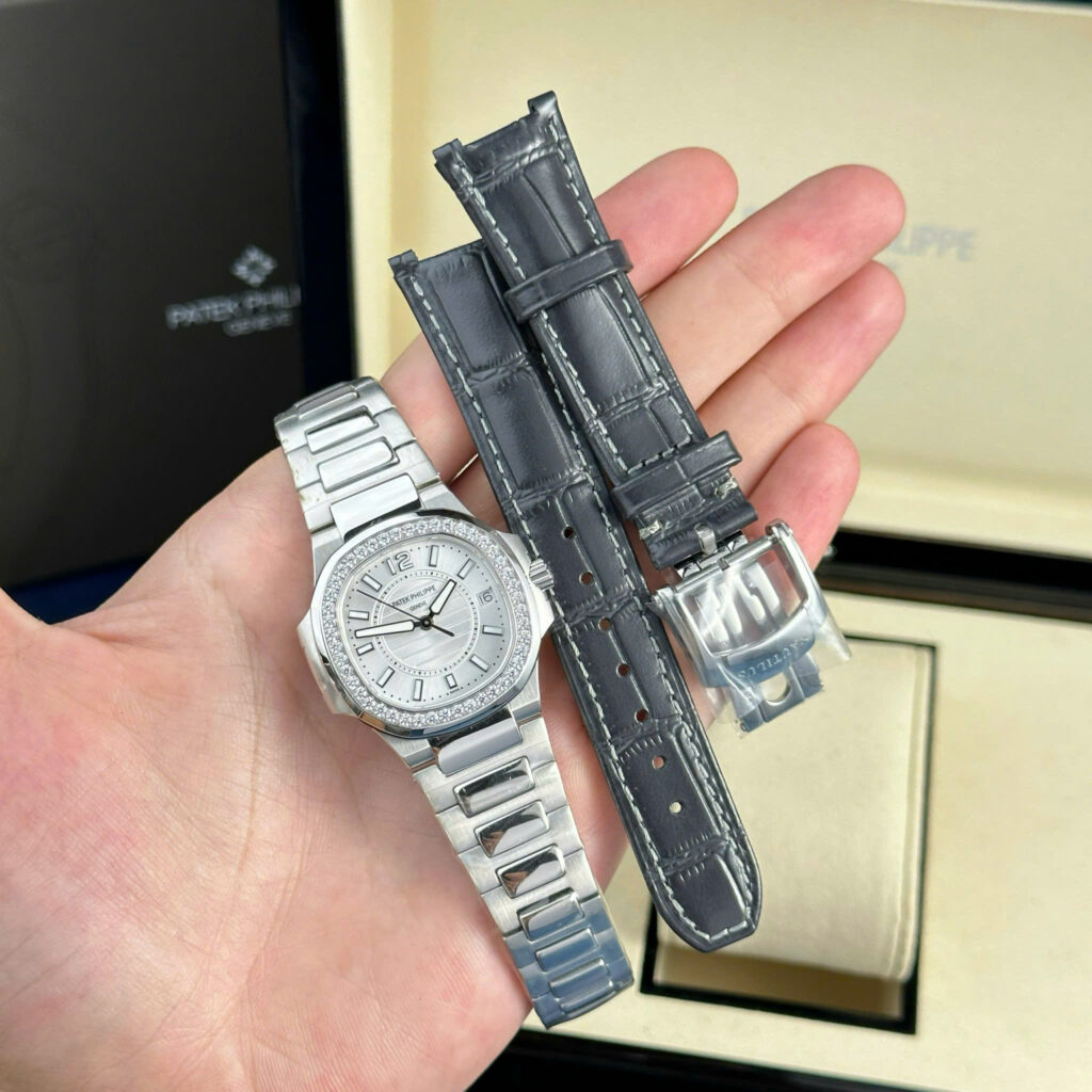 Đồng hồ Patek Philippe Nautilus 7010 Replica 1 1 mặt trắng máy pin GRF 32mm (2)
