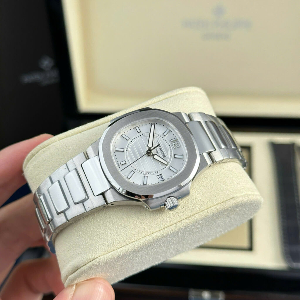 Đồng hồ Patek Philippe Nautilus 7010 Replica 11 mặt trắng máy pin GRF 32mm (2)