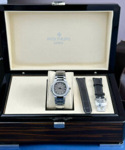 Đồng hồ Patek Philippe Nautilus 7010 Replica 11 mặt xám viền đính đá GRF 32mm (2)