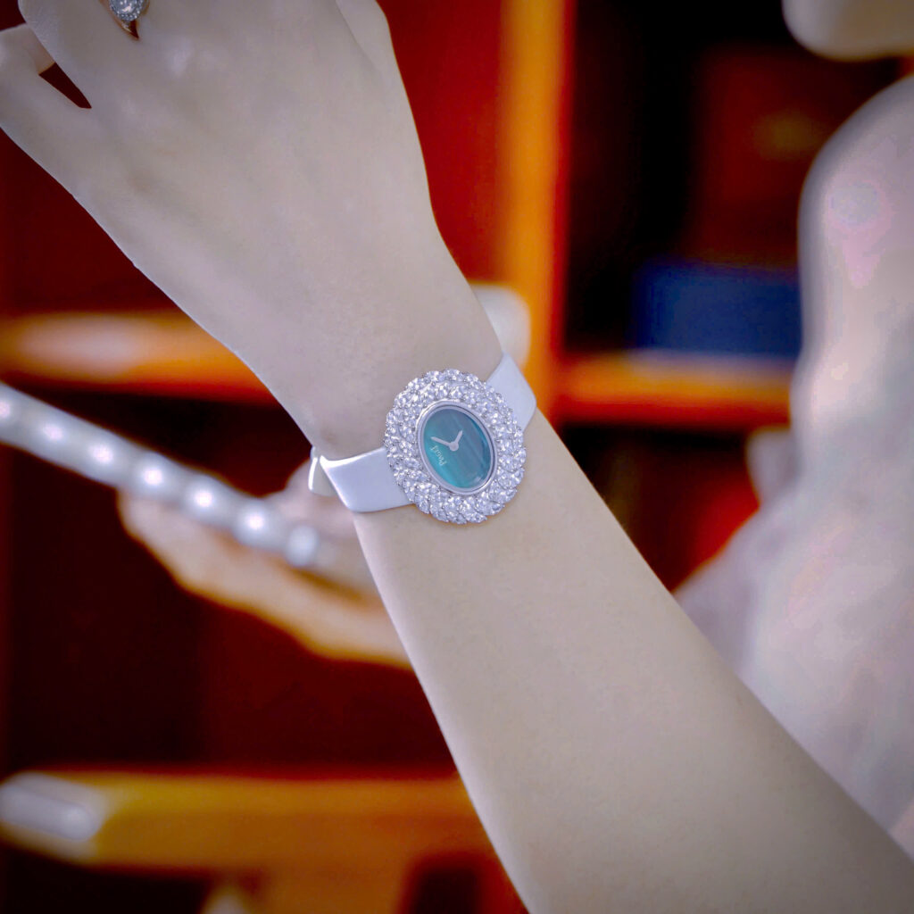  Đồng hồ Piaget Limelight Nữ Mặt Xanh Ngọc Đính Đá Like Auth 30x36mm