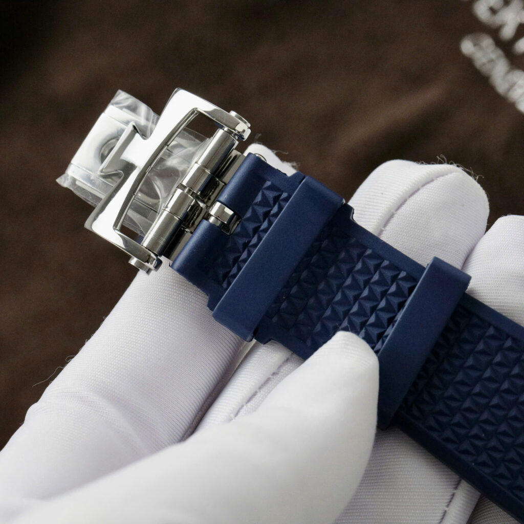 Đồng hồ Vacheron Constantin Overseas Dual Time 7900V Replica 11 màu xanh blue PZF 41mm (2)