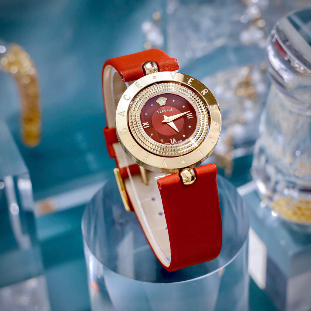 Đồng hồ Versace Eon Nữ Dây Da Đỏ Mặt Xoay 360 Độ Like Auth 33mm 