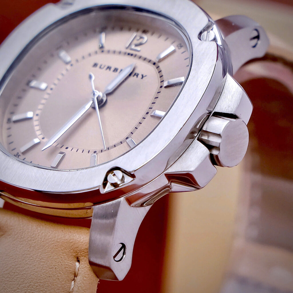 Đồng Hồ Burberry The Britain Women Nữ Dây Da Nâu Rep 1:1 34mm