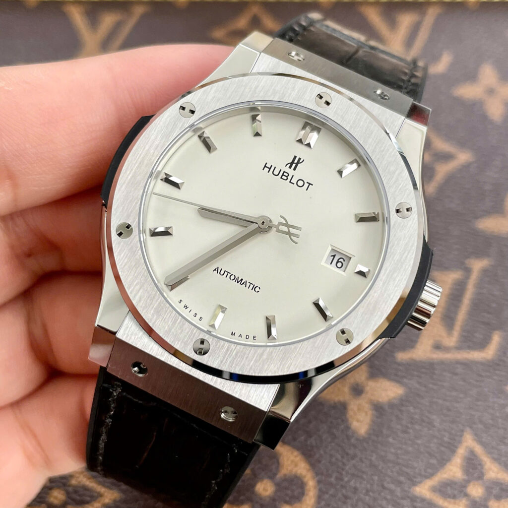 Đồng hồ Hublot Chế Tác Classic Fusion mặt trắng nhà máy JJF 42mm (2)