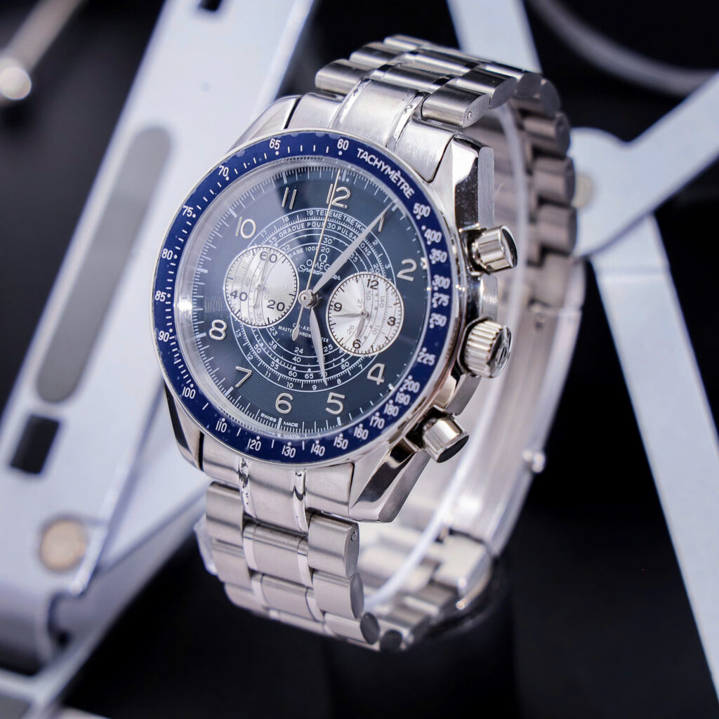 Đồng hồ Omega Speedmaster Chronograph Dây Kim Loại Fake Cao Cấp 43mm