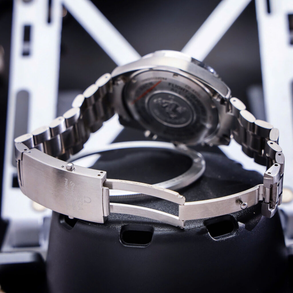 Đồng hồ Omega Speedmaster Chronograph Dây Kim Loại Fake Cao Cấp 43mm