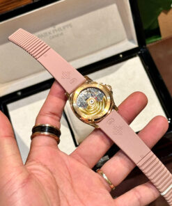 Đồng hồ Patek Philippe Aquanaut 5072R bọc vàng đính kim cương Moissanite 35 (7)