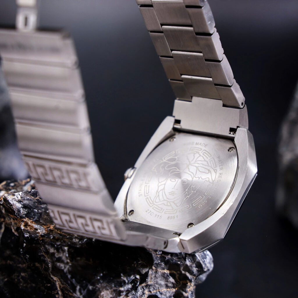 Đồng hồ Versace VE8F00524 Antares Nam Dây Kim Loại Mặt Xanh Green Fake 11 44mm