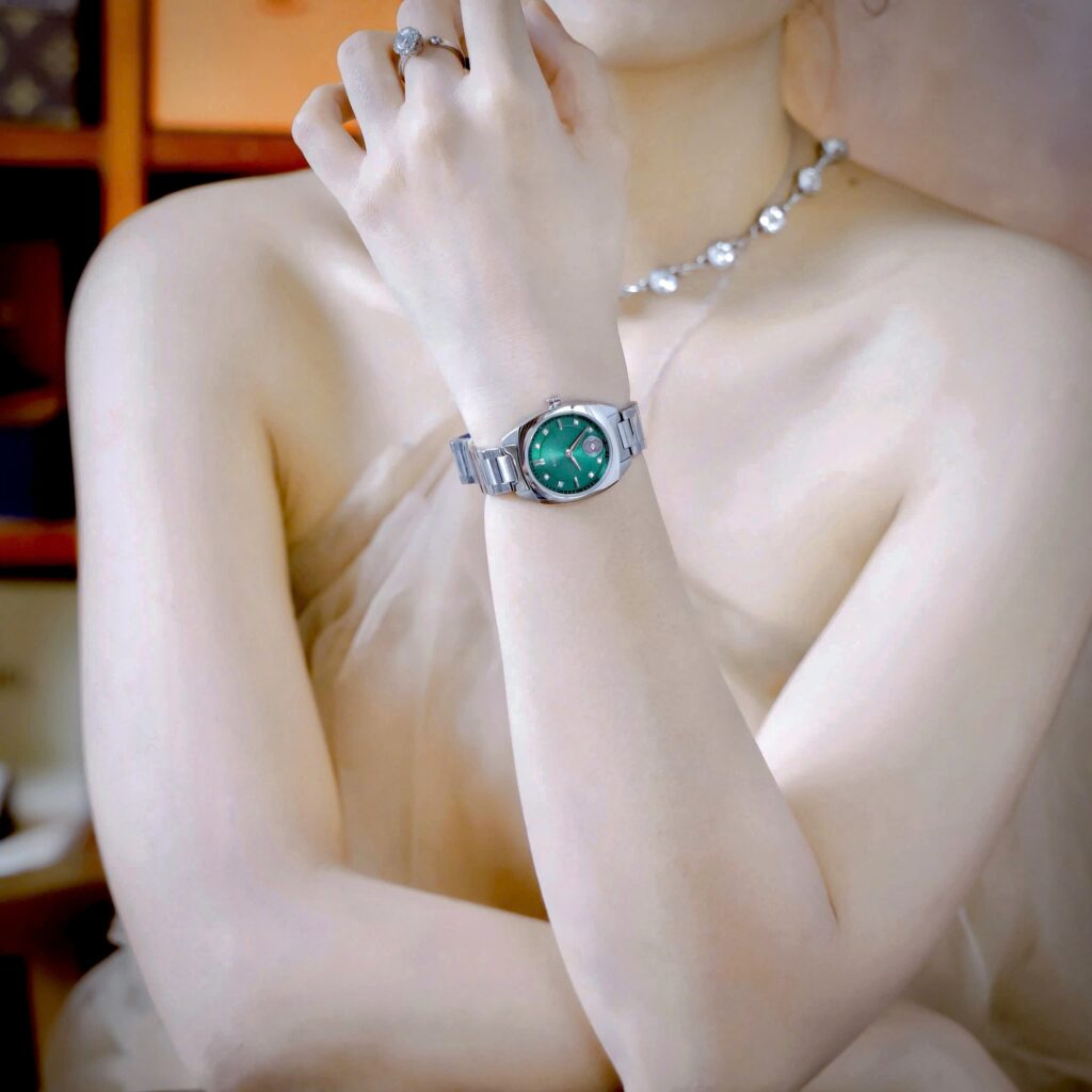 Đồng hồ Gucci Interlocking mặt xanh green dây kim loại like auth 29mm