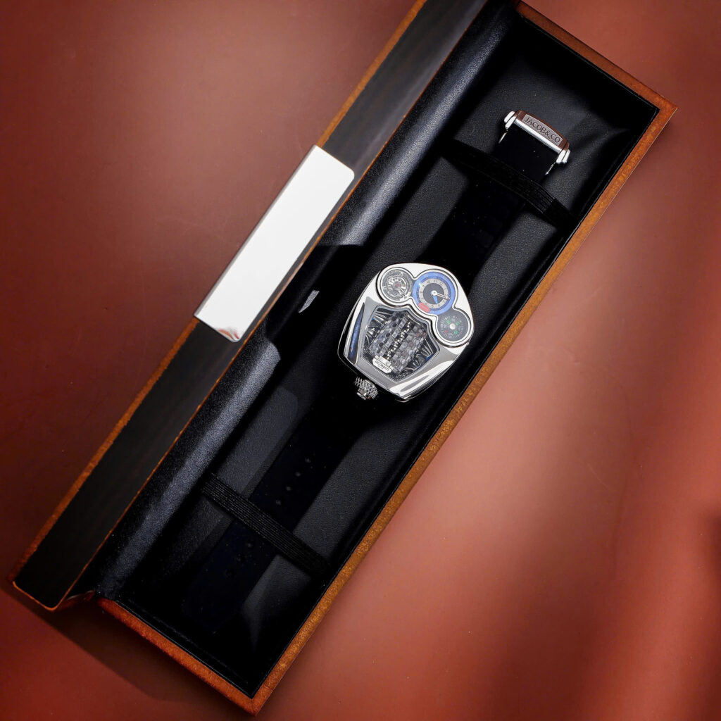 Đồng hồ Jacob & Co Bugatti dây cao su đen fake cao cấp 52mm x 44mm