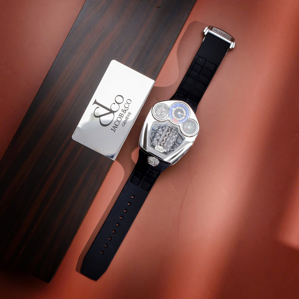 Đồng hồ Jacob & Co Bugatti dây cao su đen fake cao cấp 52mm x 44mm