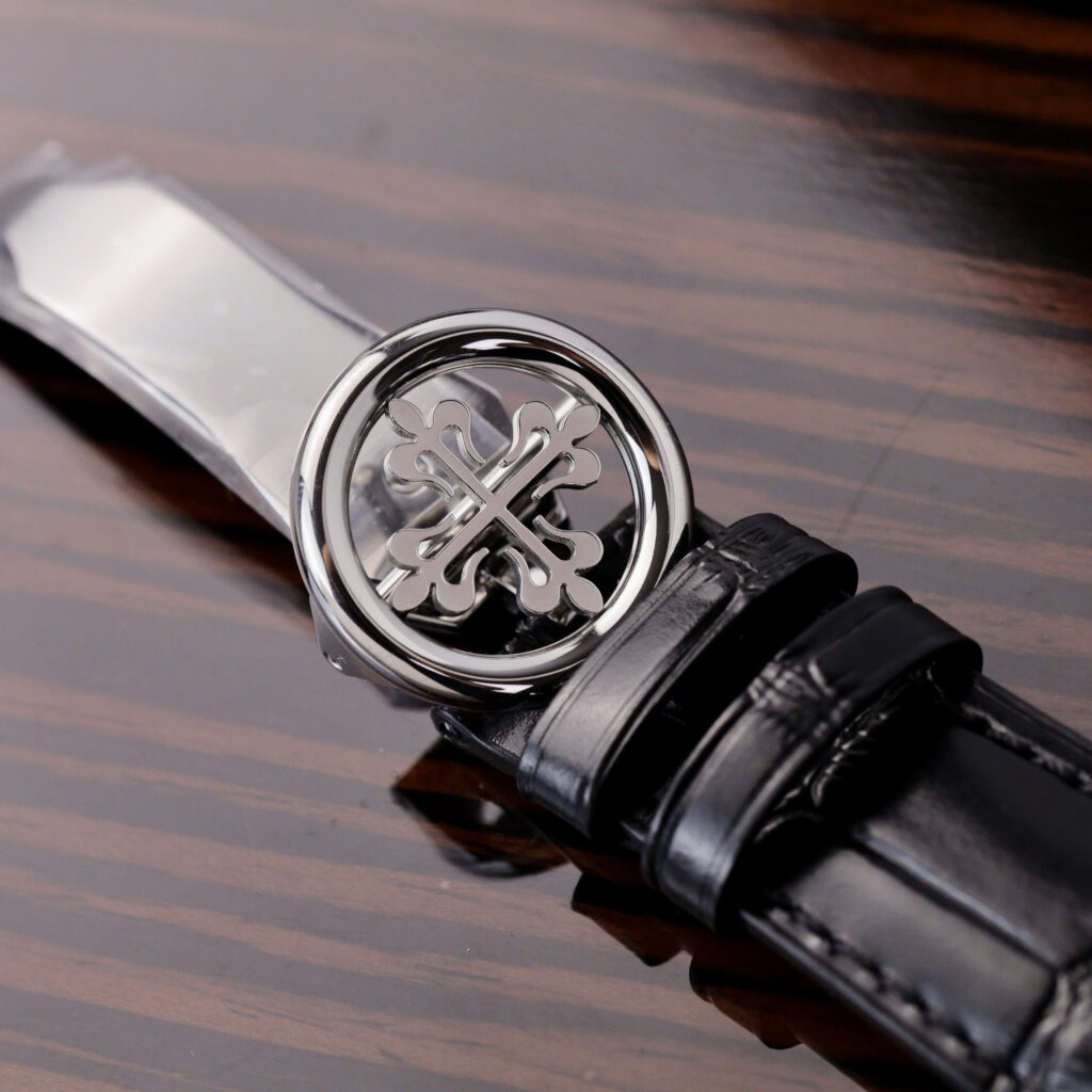 Đồng hồ Patek Philippe 5205G Replica 11 màu xanh blue dây da 40mm (2)