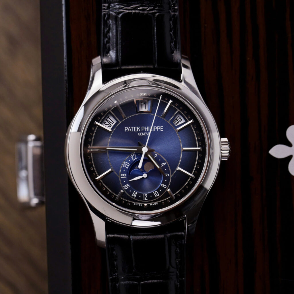 Đồng hồ Patek Philippe 5205G Replica 11 màu xanh blue dây da 40mm (2)