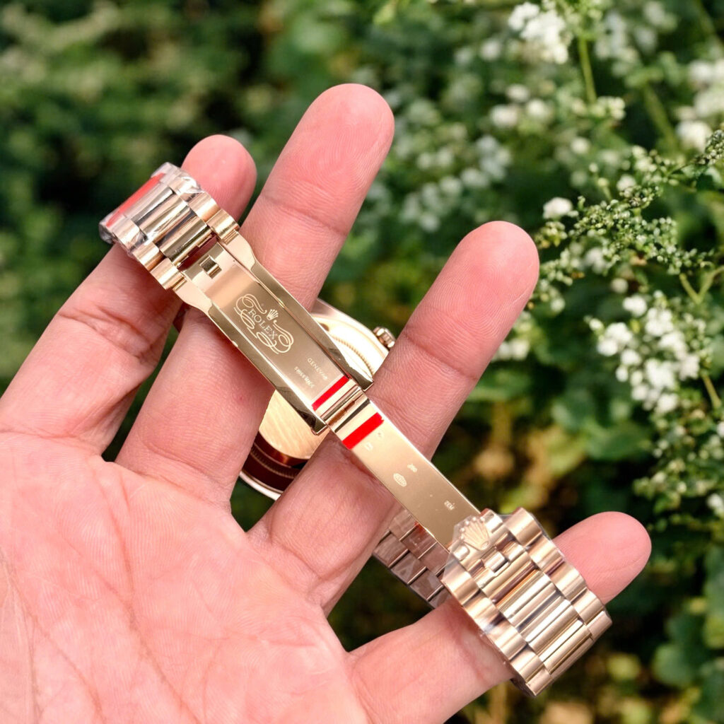 Đồng hồ Rolex Day-Date Fake 11 mạ vàng hồng mặt xanh lá cây 40mm (2)