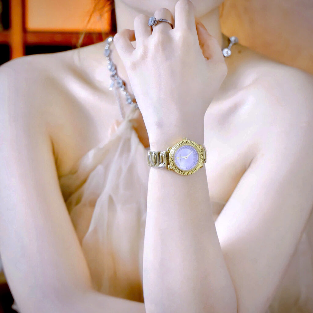 Đồng hồ Versace Greca Twist VE6I00623 vàng gold mặt tím like auth 32mm