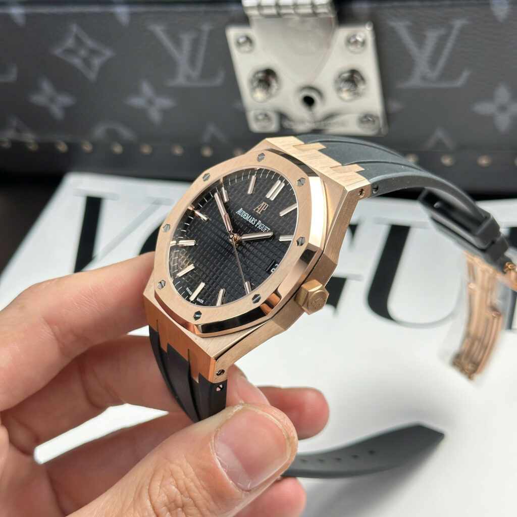 Đồng hồ Audemars Piguet Chế Tác Royal Oak 15500 mặt đen dây cao su nhà máy APS 41mm (1)
