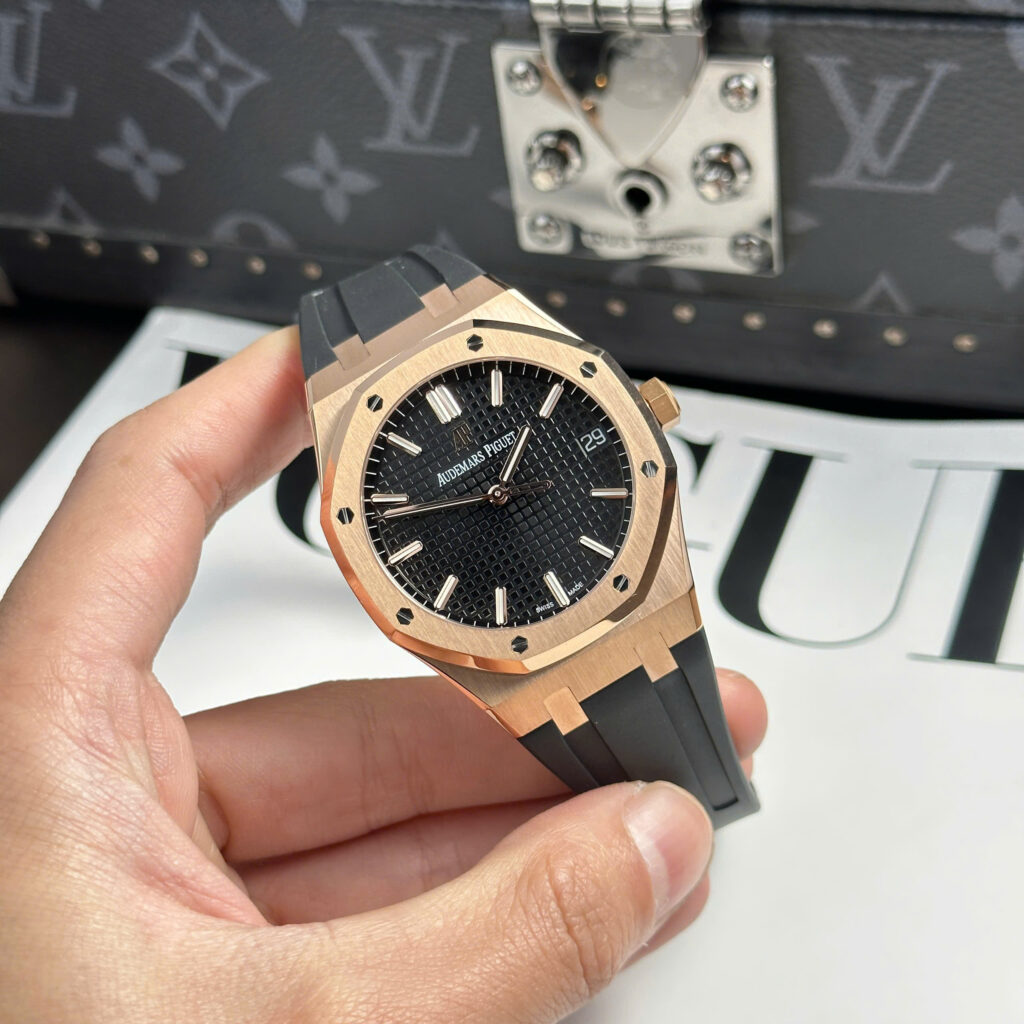 Đồng hồ Audemars Piguet Chế Tác Royal Oak 15500 mặt đen dây cao su nhà máy APS 41mm (1)
