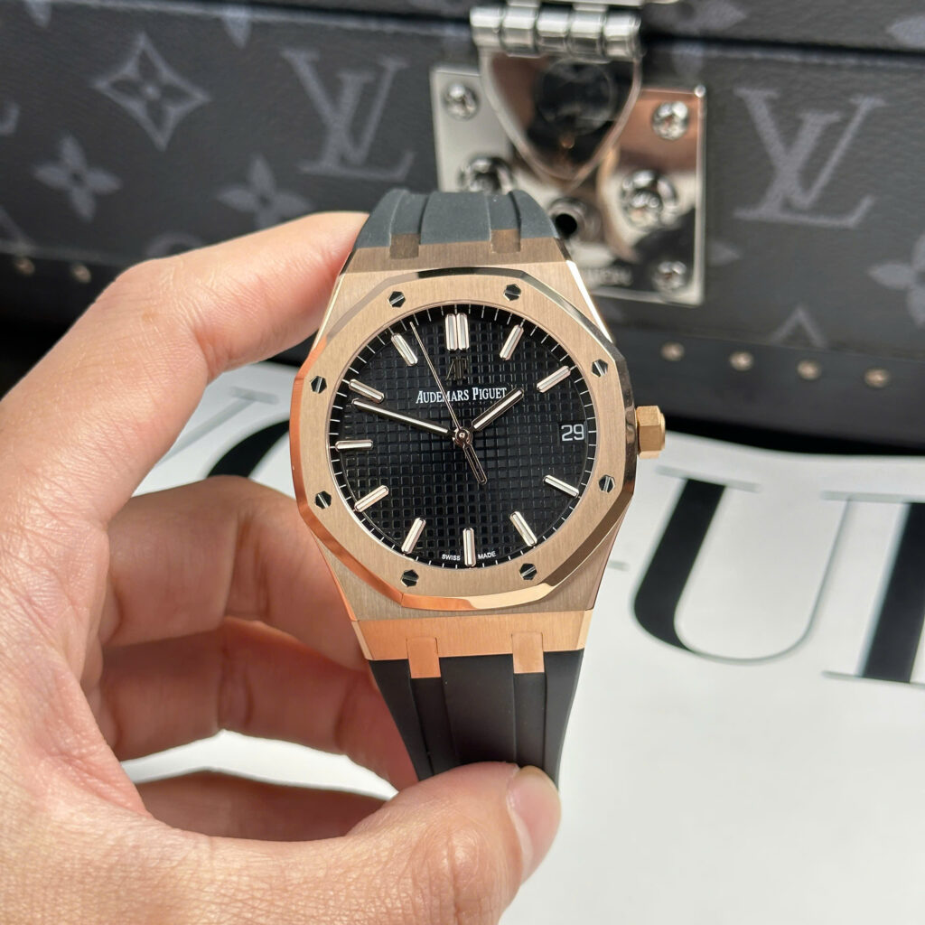Đồng hồ Audemars Piguet Chế Tác Royal Oak 15500 mặt đen dây cao su nhà máy APS 41mm (1)