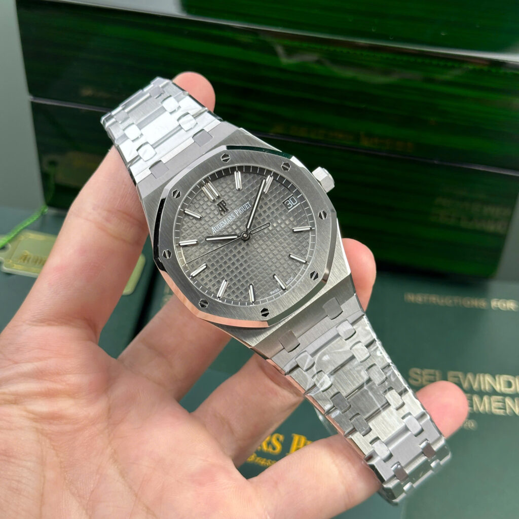 Đồng hồ Audemars Piguet Chế Tác Royal Oak 15500ST mặt xám dây kim loại APS 41mm (2)