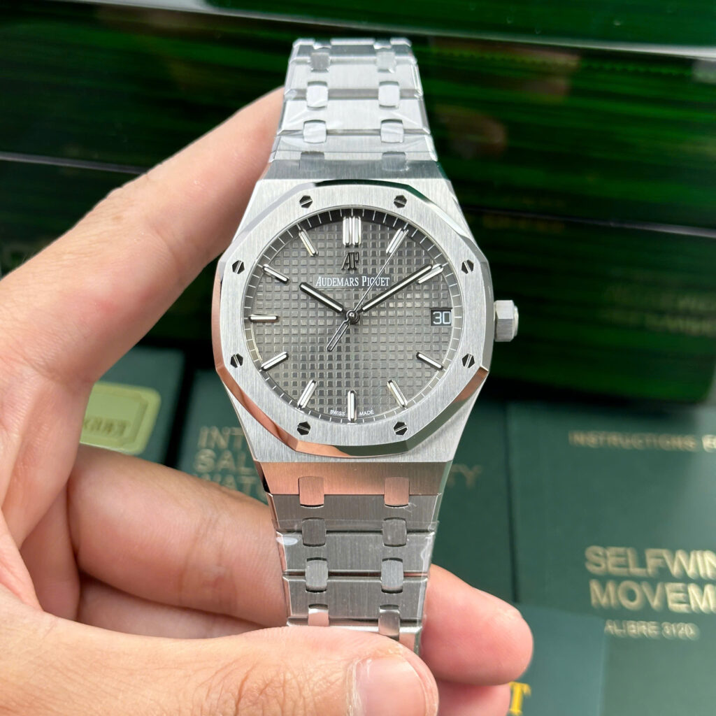 Đồng hồ Audemars Piguet Chế Tác Royal Oak 15500ST mặt xám dây kim loại APS 41mm (2)